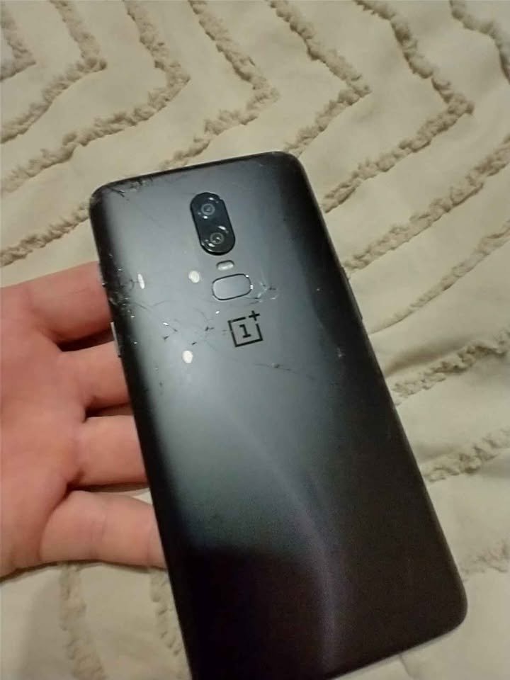 OnePlus 6t de 256gb y 8gb ram vendo o permuto