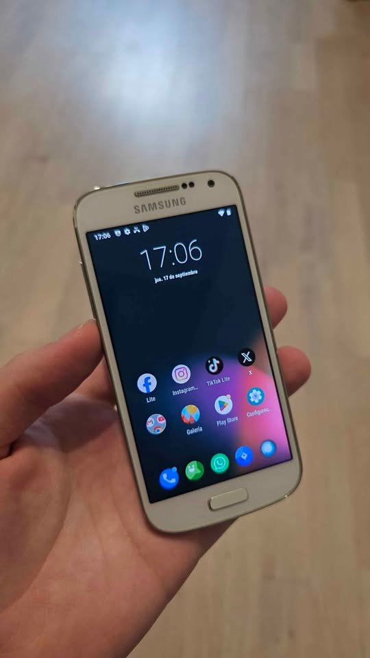 SAMSUNG GALAXY S4 MINI SOLO PERSONAL 8GB ANDROID 9 EN BUENAS CONDICIONES
