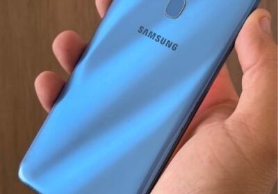 Vendo SAMSUNG A30 libre 32gb 3ram huella , IMPECABLE, NO PERMUTO
