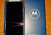 MOTO G32 IMPECABLE 128GB 4GB RAM. EN CAJA CON RECIBO DE COMPRA Y 2 FUNDAS. ESCUCHO OFERTAS