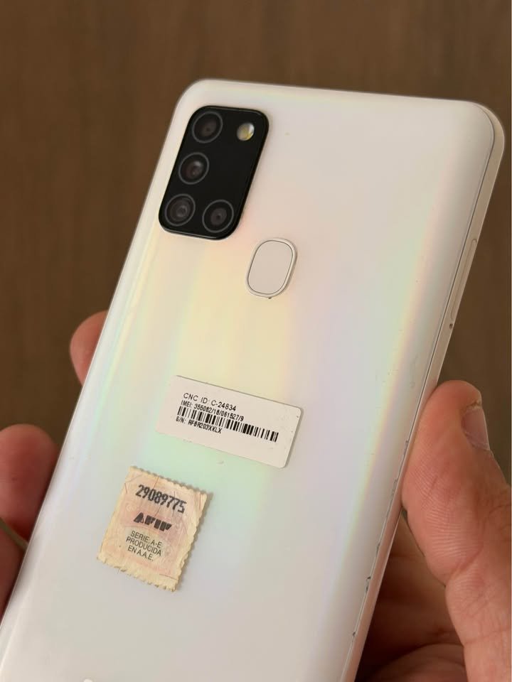 Vendo Samsung A21S libre 128gb 4ram MÍNIMO DETALLE VIDRIO , NO PERMUTO