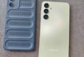 Vendo Samsung A16 para personal único detalle en la punta de la pantalla. Resto excelente