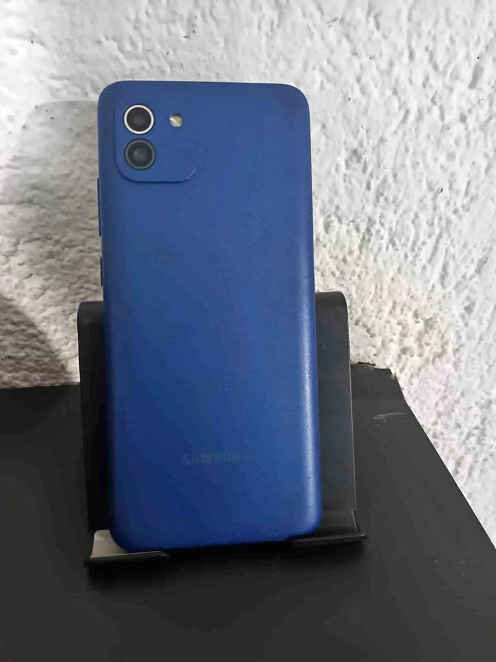 Vendo Samsung a03 liberado 80mil pesos