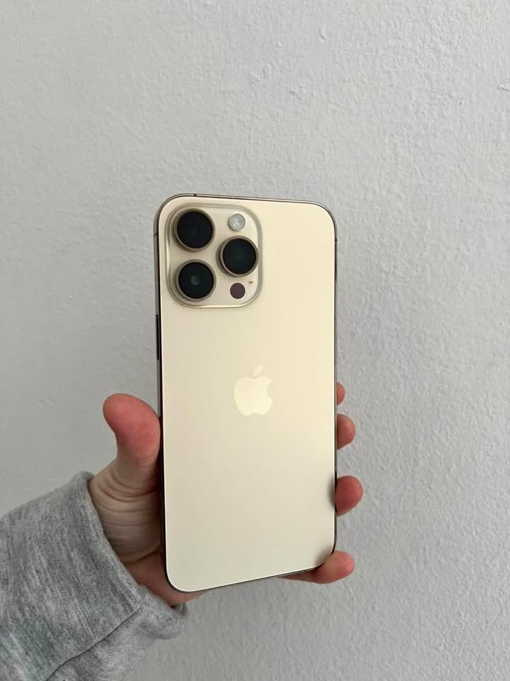 Vendo iPhone 14 Pro Max. 256GB – 89% Condición de batería