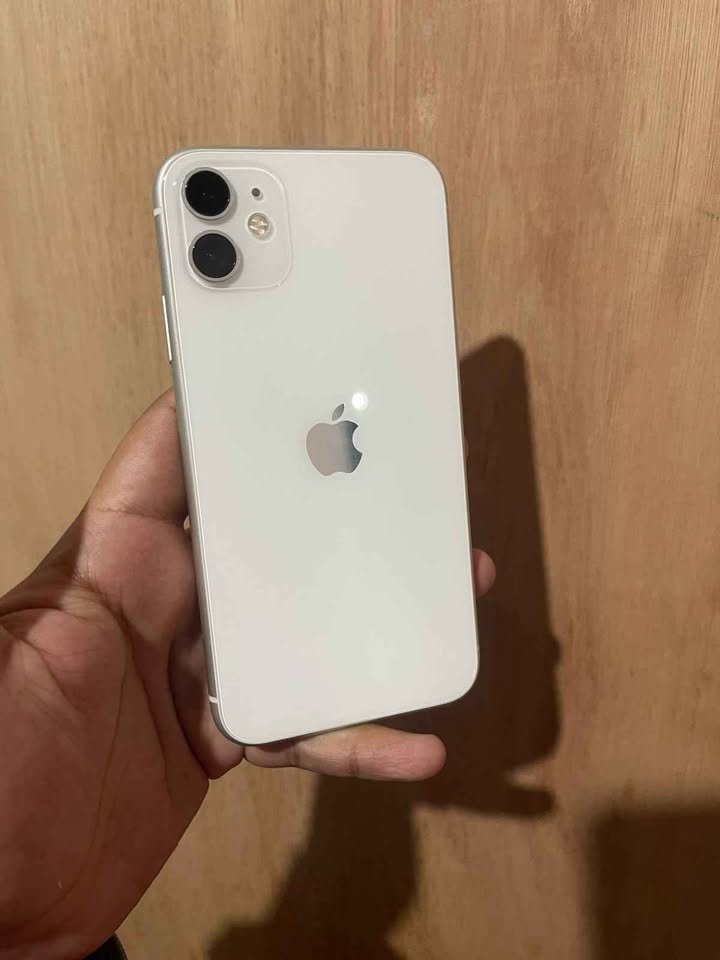 $$165.000 iPhone 11 73 % batería 🔋 128 GB (baipas A wifi 🛜) (CABA)