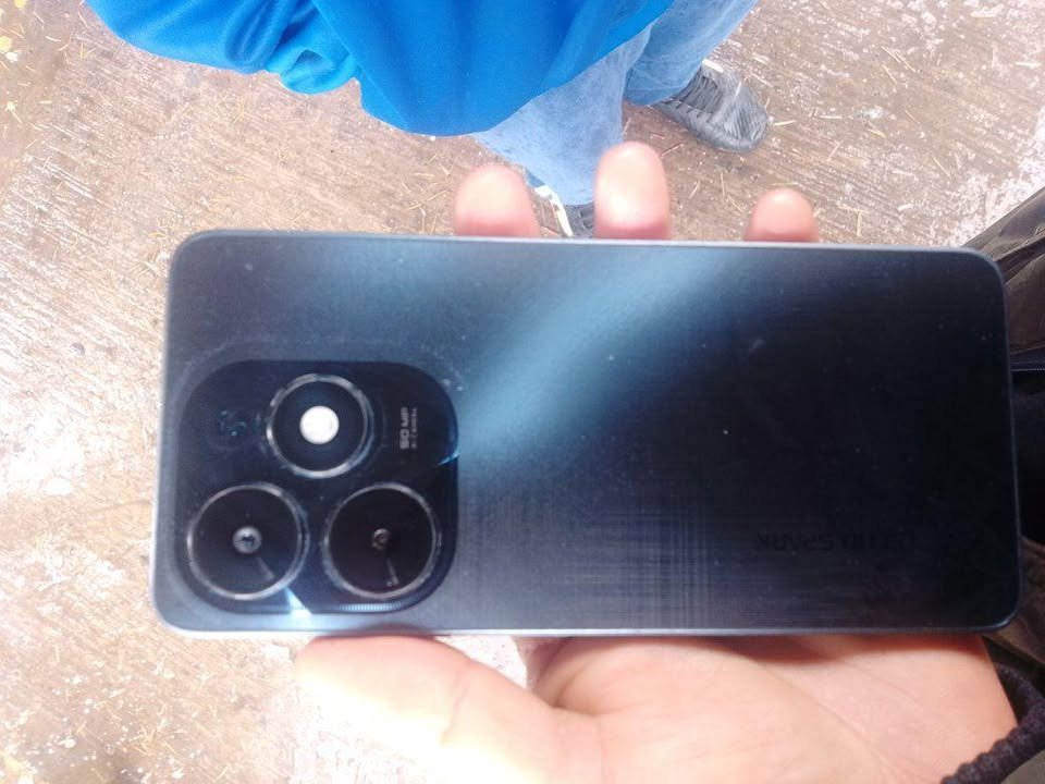 Tecno spark 20c