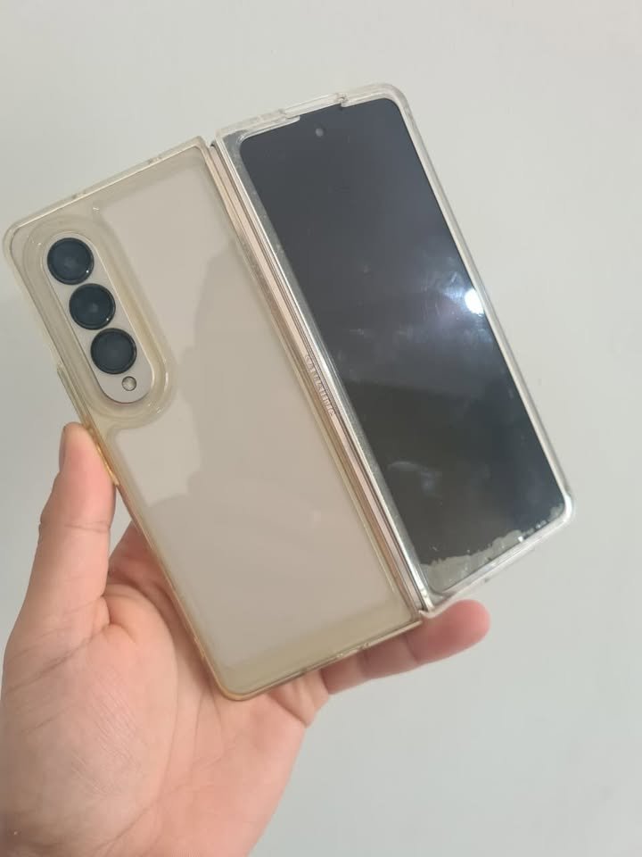 SAMSUNG FOLD 4 256GB VENDO O PERMUTO