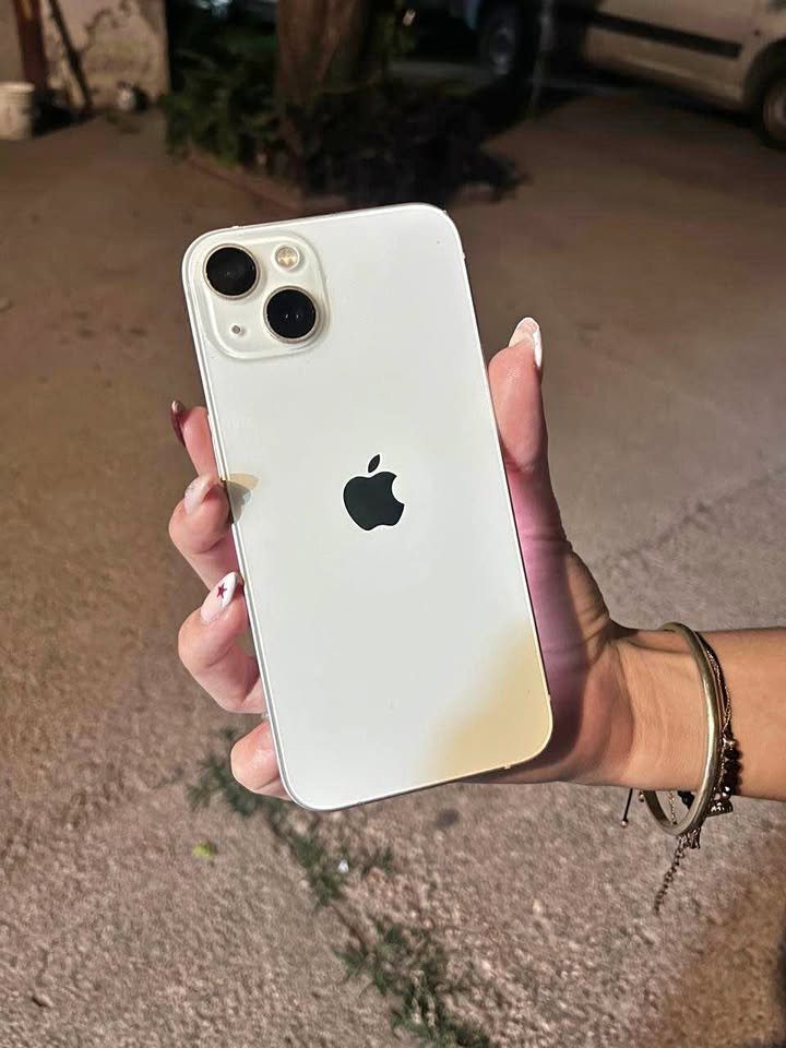 iPhone 13