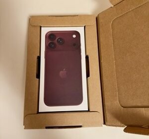 FOR SALE: Brand New Unlocked Apple iPhone 18 Pro 256GB $699