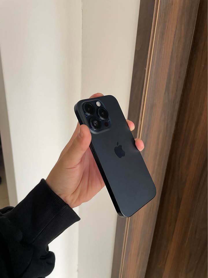 IPhone 15 Pro (128GB 88%) 900.000 (recibo iphone menor)