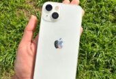 Iphone 13 sin detalles en caja