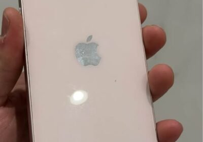 iPhone 13 – 128 GB – 74% – en caja y cable