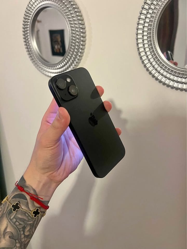 IPhone 15 (83% 128GB) recibo iphone menor 650mil