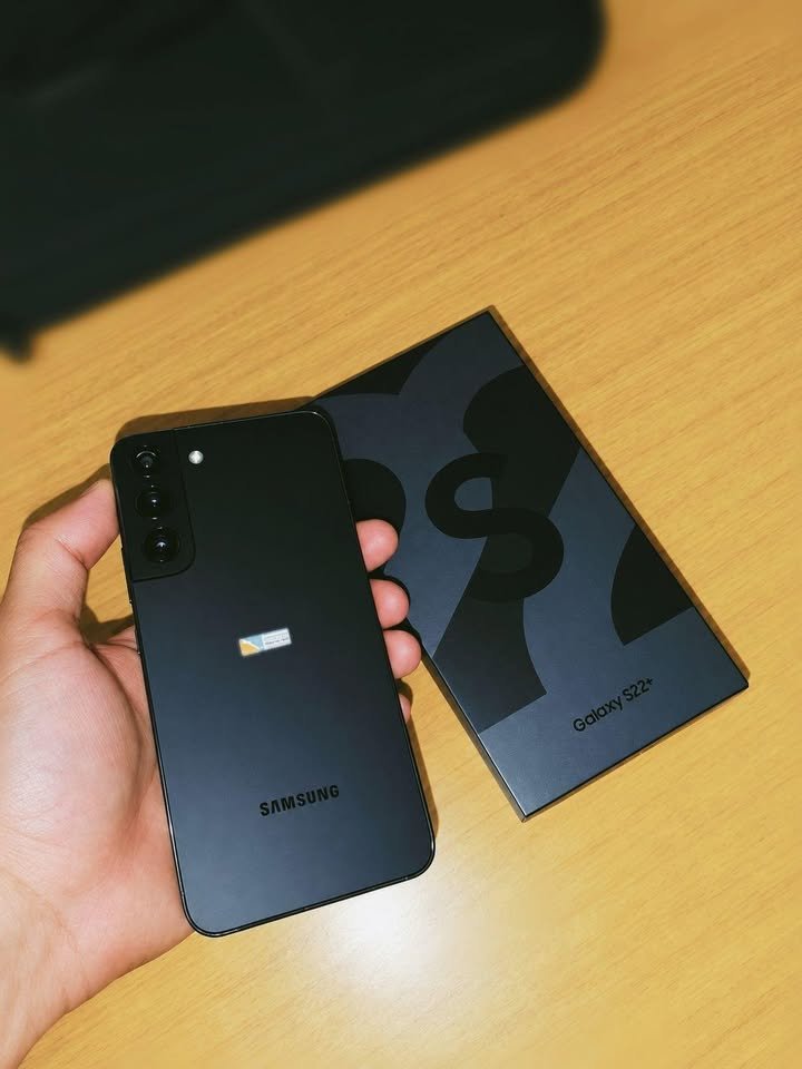 SAMSUNG S22 PLUS 256GB INTERNA Y 8GB RAM, IMPECABLE! NI UNA SOLA RAYA! GAMA ALTA
