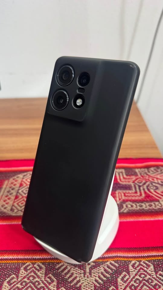 Moto edge 50 Pro
