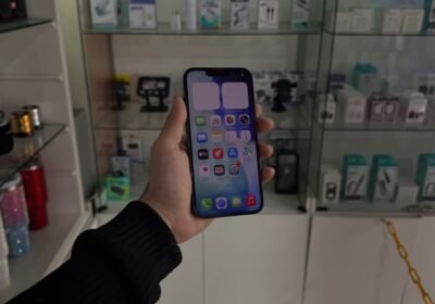 iPhone 13