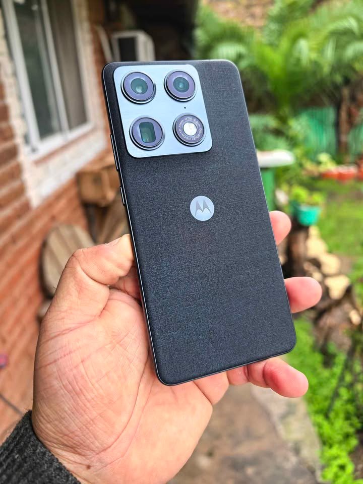 Motorola Signature