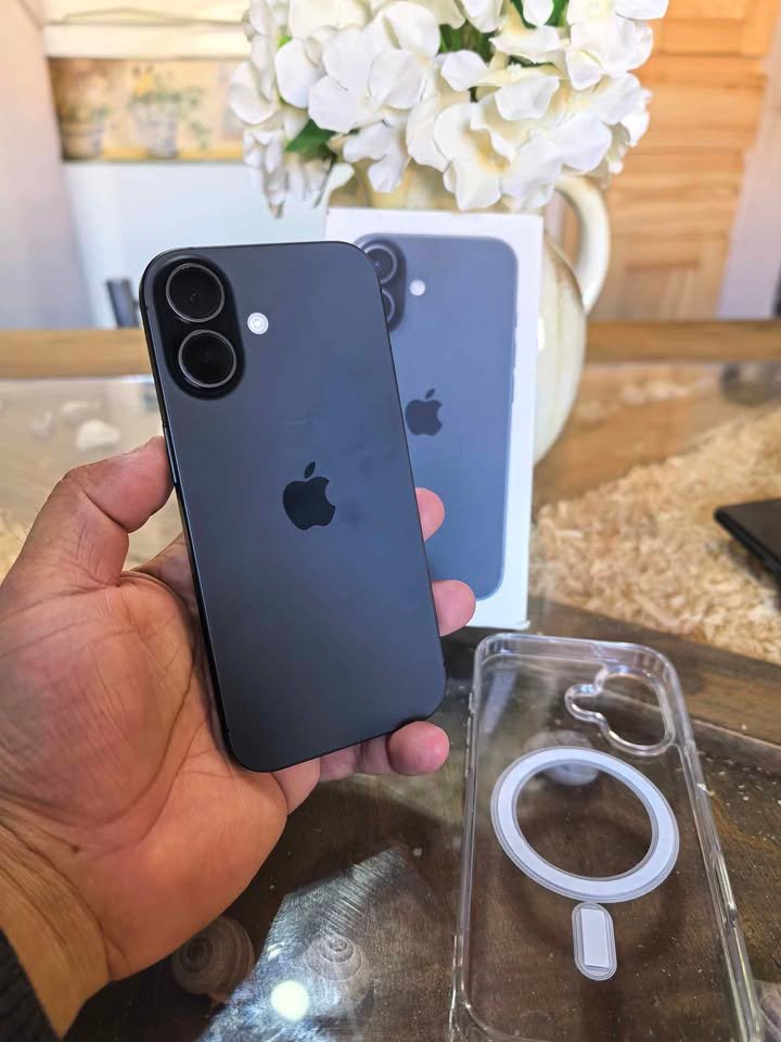iPhone 17