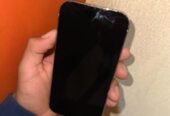 Vendo 14 pro 512gb líquido 500.000 detalle en la pantalla