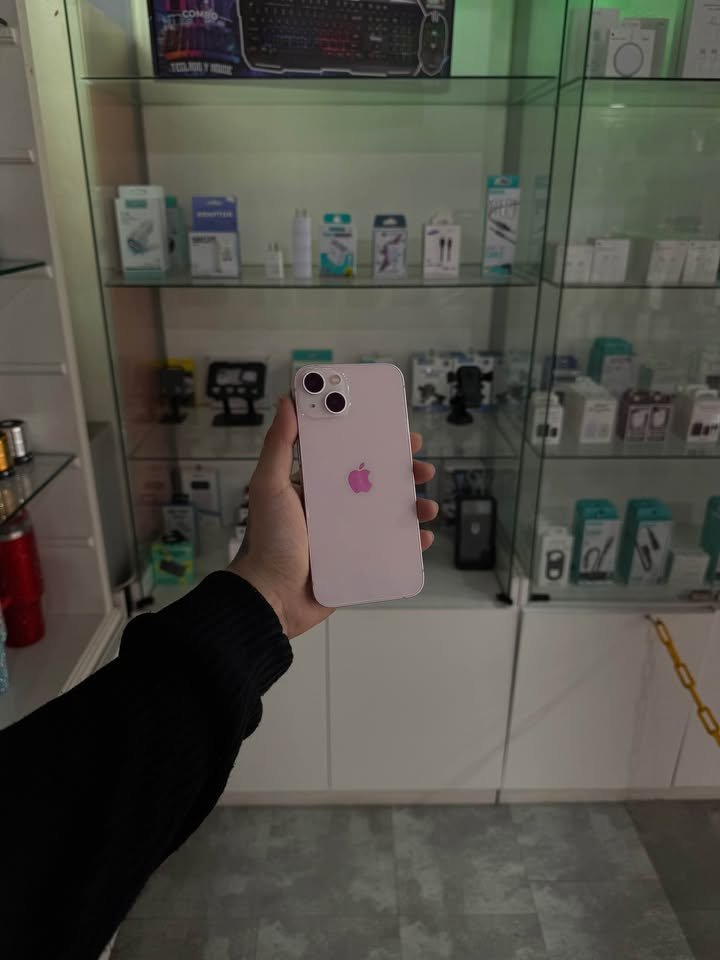 iPhone 13