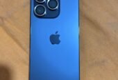 iPhone 14 Pro, 256. Gb, cable y cargador original, sin detalle