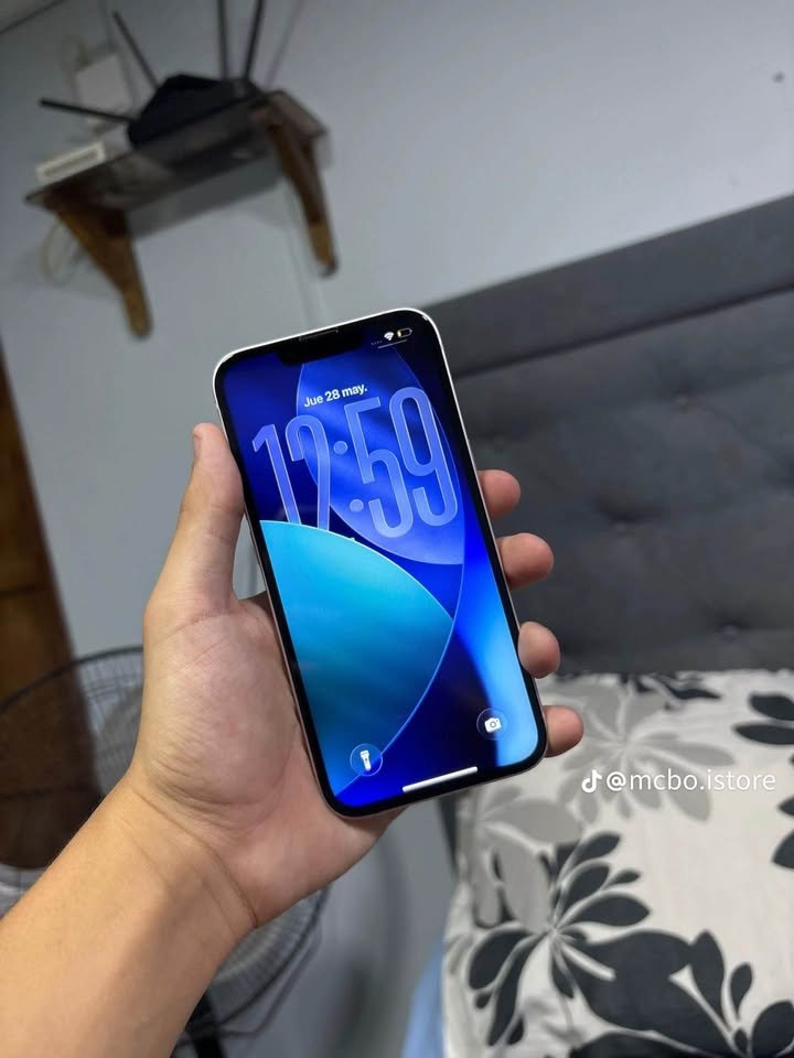 iPhone 13 128gb 100% de batería