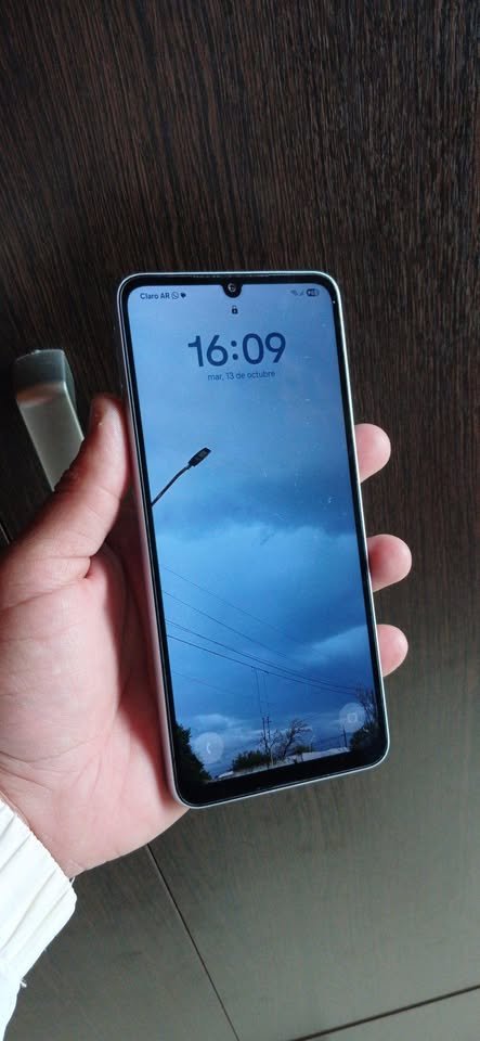 Líquido Samsung A05 impecable tal como se ve en la foto liberado! 128gb y 4 de ram