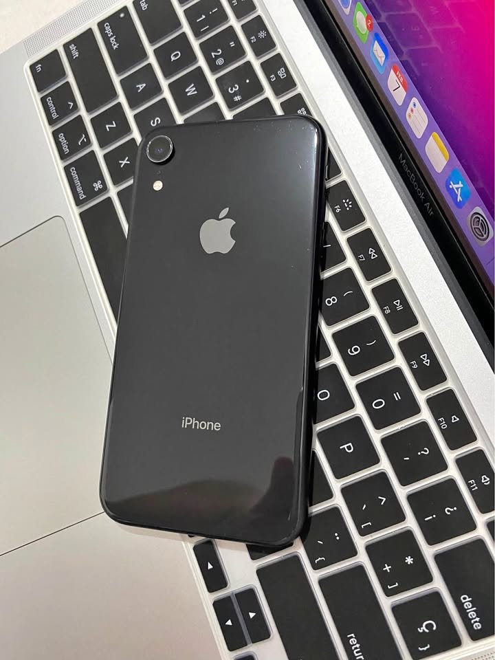 iPhone XR