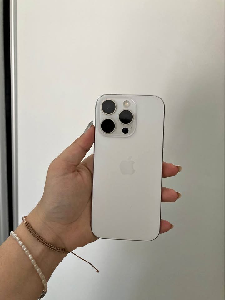 iPhone 16 pro 256gb