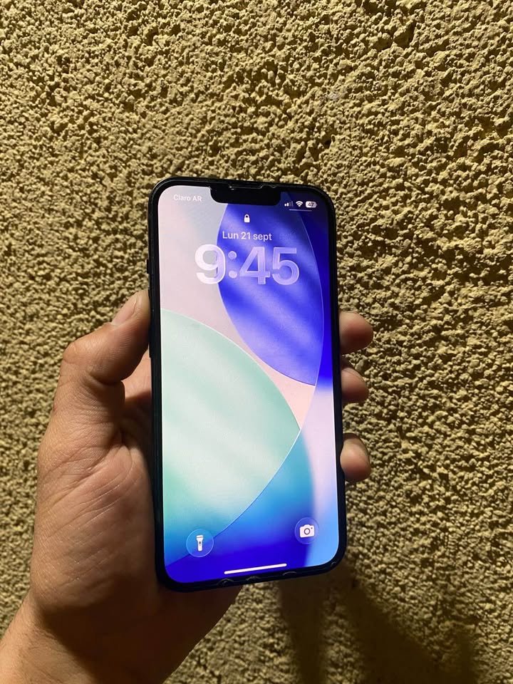 Vendo o permuto por menor iPhone 13