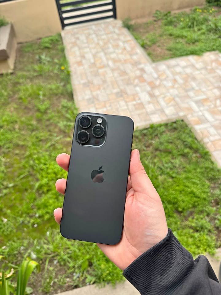 Vendo iPhone 15 pro Max IMPECABLE