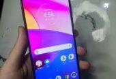 Vendo moto e40 liberado 64gb 4 de ram sin detalles 85mil yaya