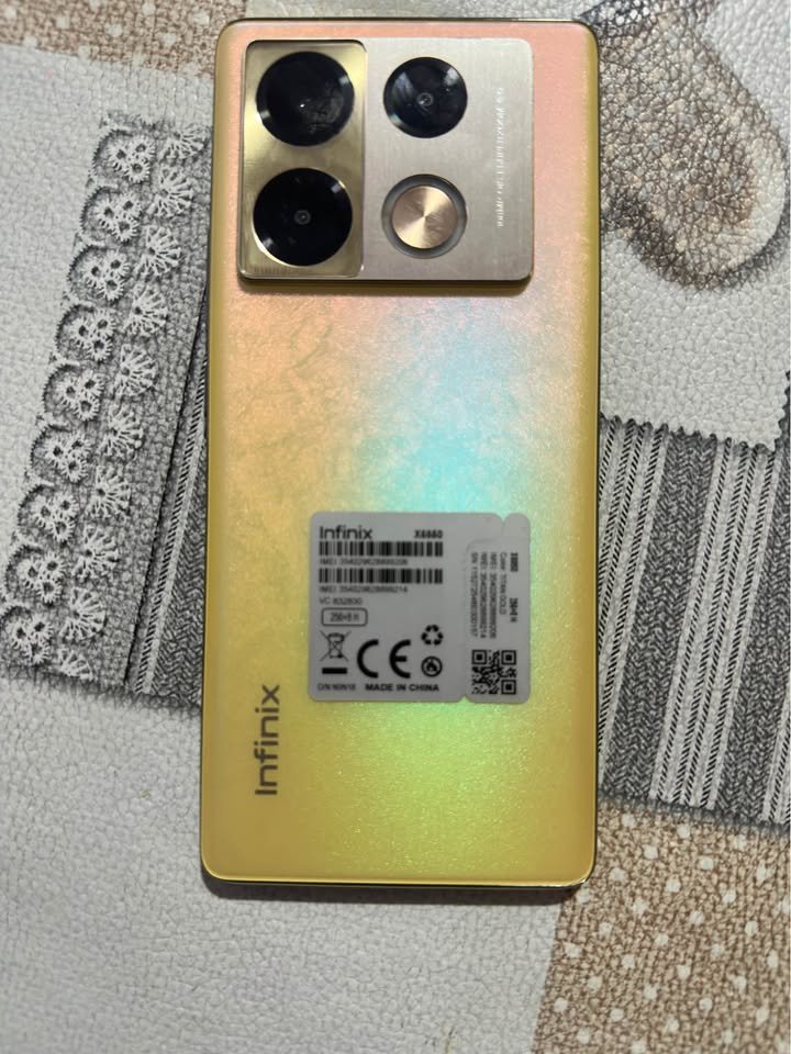 VENDO INFINIX NOTE 40 PRO