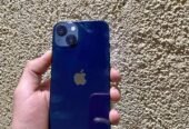 Vendo o permuto por menor iPhone 13
