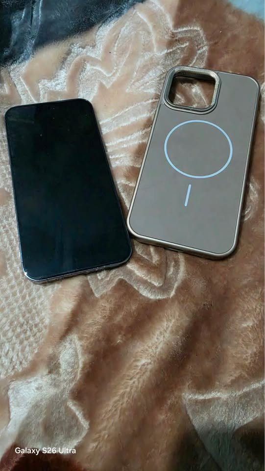 Vendo iphone 14 pro max 100% de batería 128 IMPECABLE, CON FUNDA Y TEMPLADO