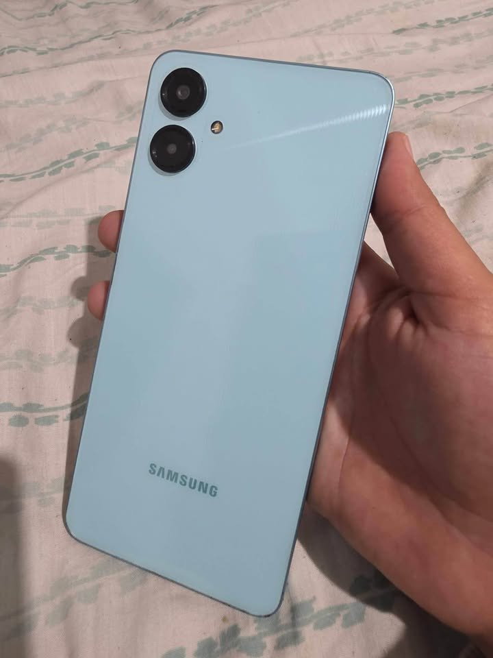 Vendo Samsung A06 impecable 128gb sin detalles llevo a domicilio si es necesario!!