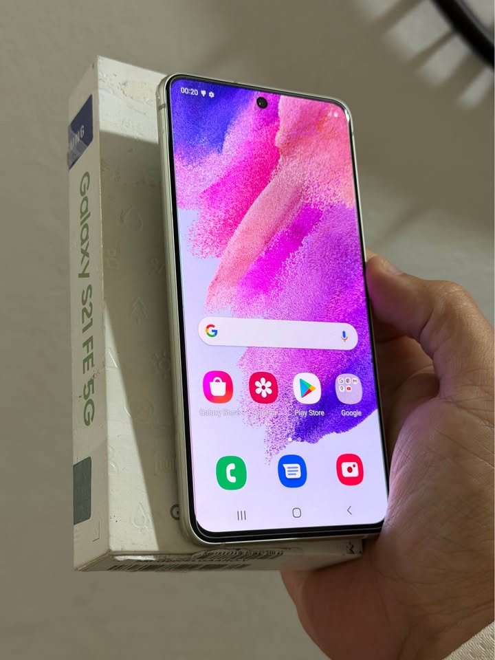 Vendo Samsung S21FE libre 128gb 6ram NFC , COMPLETOS 📦, NO PERMUTO