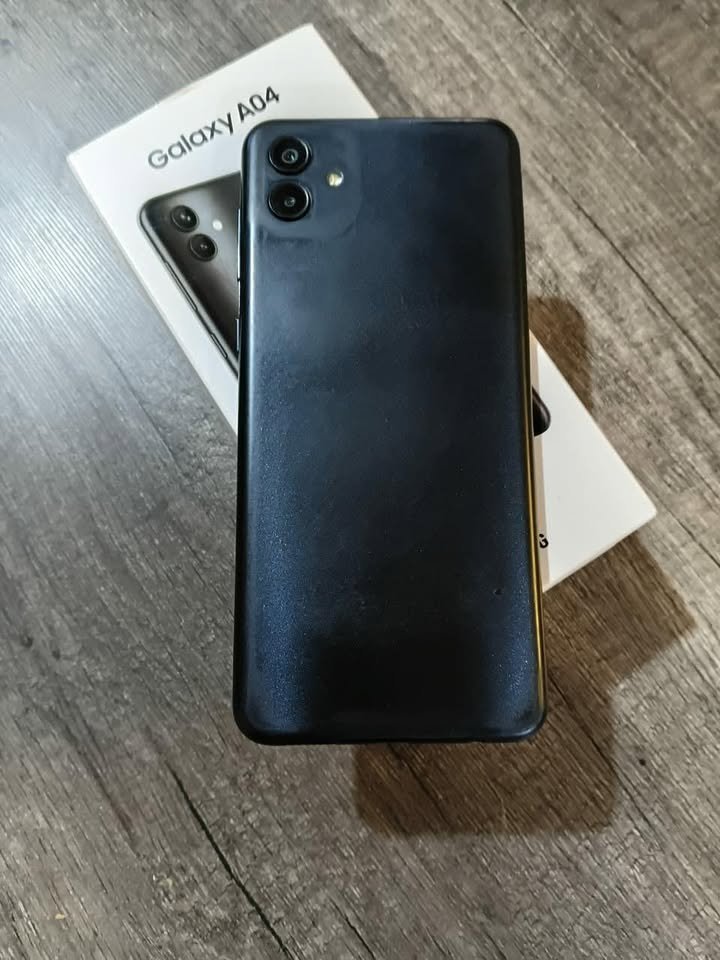 📱 VENDO O PERMUTO Samsung A04 — Liberado ✅ ✨ En perfecto estado, impecable ✅ Sin detalles ni golp