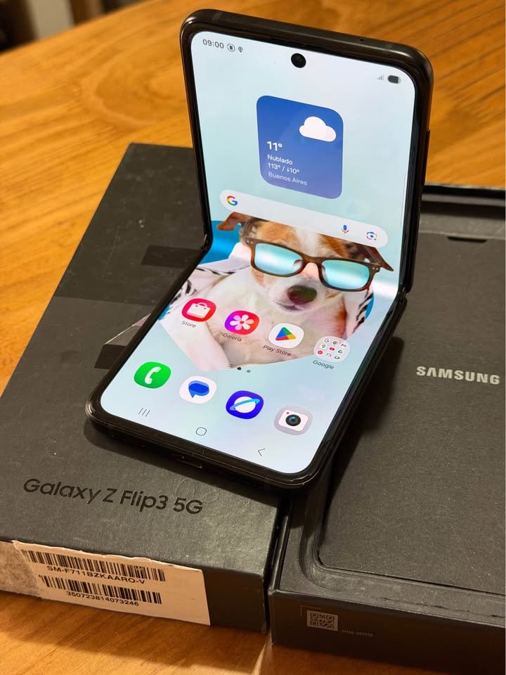 Vendo Samsung Z flip 3 libre 5G 128gb 8ram ,COMPLETO 📦👌🏼 , NO PERMUTO