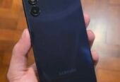 SAMSUNG GALAXY A15 4G LIBRE DUAL SIM 128GB 6GB RAM ANDROID 16 EN EXCELENTE ESTADO
