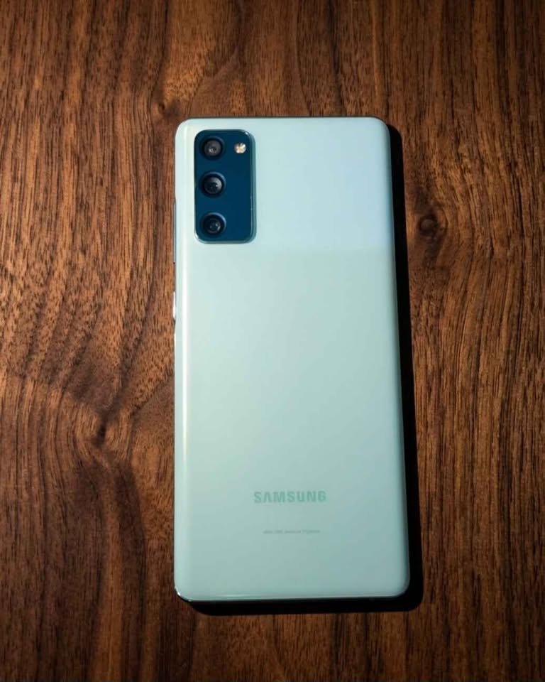 Samsung Galaxy S20 FE 128 GB ¡Impecable Estado!