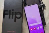 Vendo Samsung Z Flip 4 5G libre 128gb 8ram , COMPLETO , NO PERMUTO