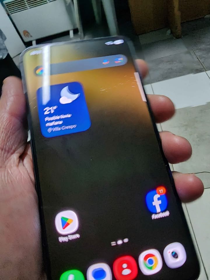 Vendo o permuto s22+ libre de esim leer descripción