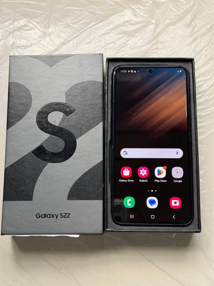 Vendo Samsung S22 libre 128gb 8ram , COMPLETO 📦 , NO PERMUTO